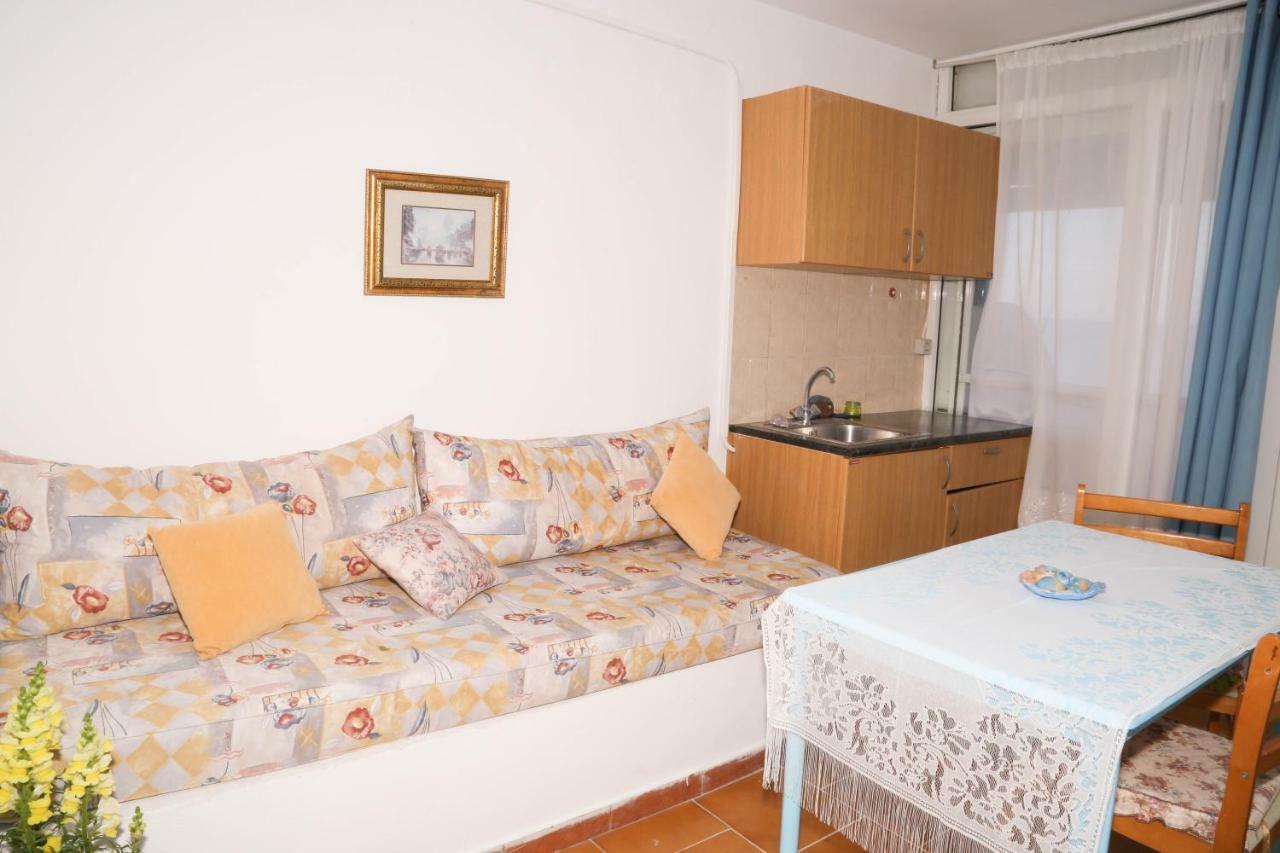 Tony'S Rooms Алінда Екстер'єр фото